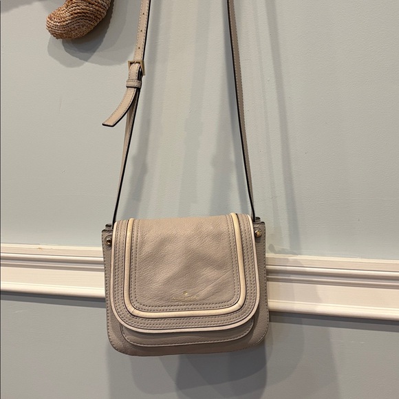 kate spade Handbags - Kate Spade Rianne Pratt Street Leather Crossbody
